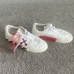 Off-White Sneakers